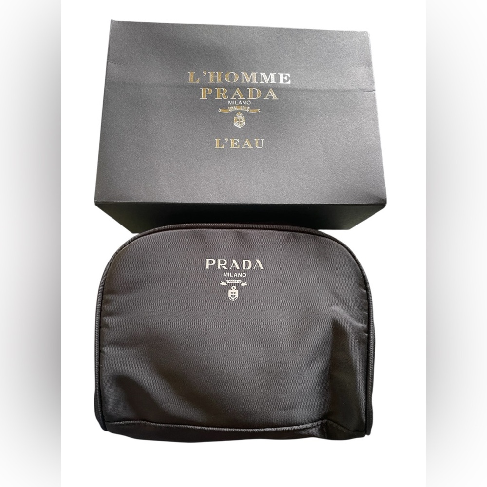 New w/ Box Black Prada VIP Makeup Bag/ Travel Pouch/ Clutch with Double Zippers